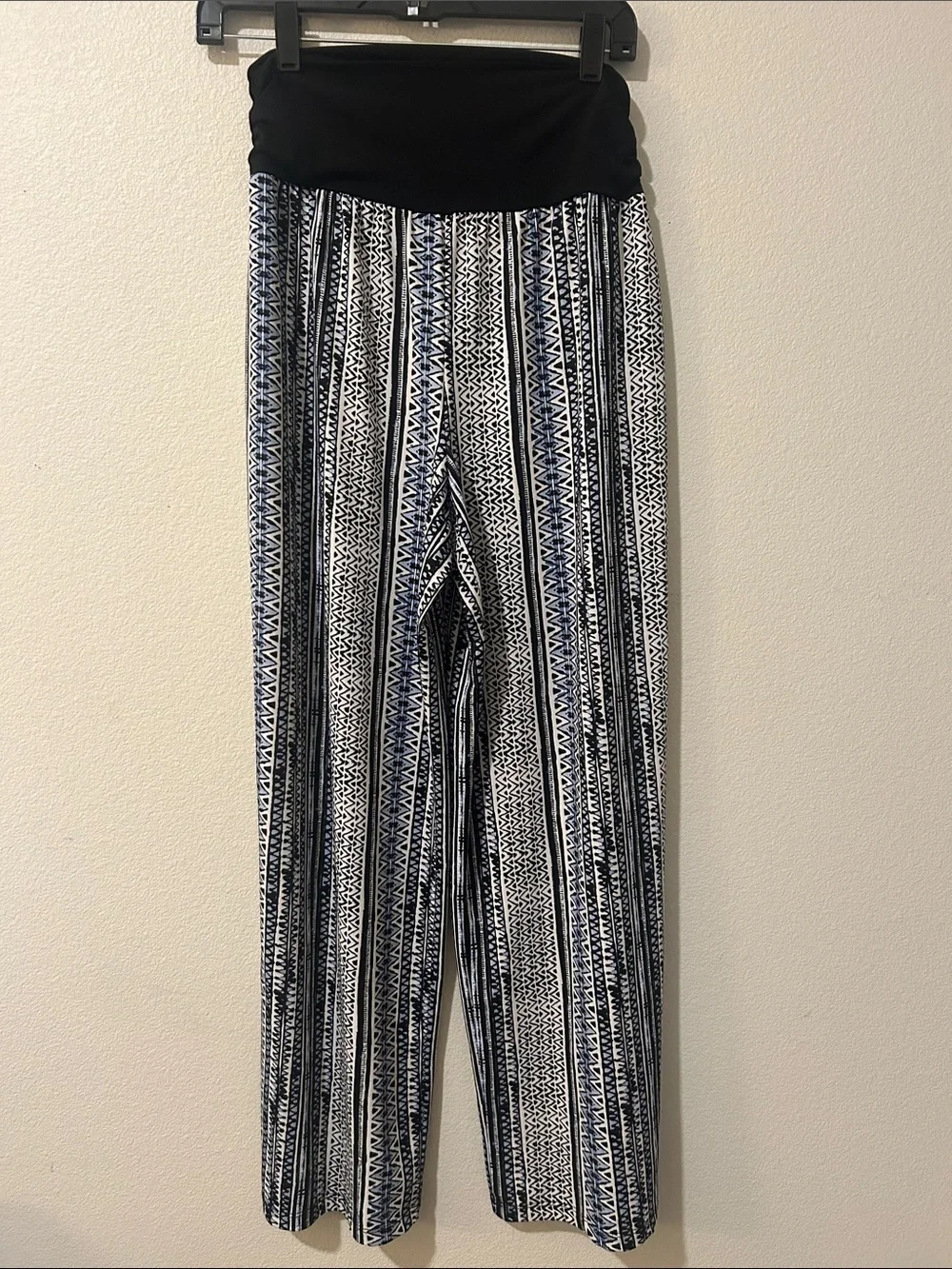 Black & White Patterned Men’s Wide-Leg Pants